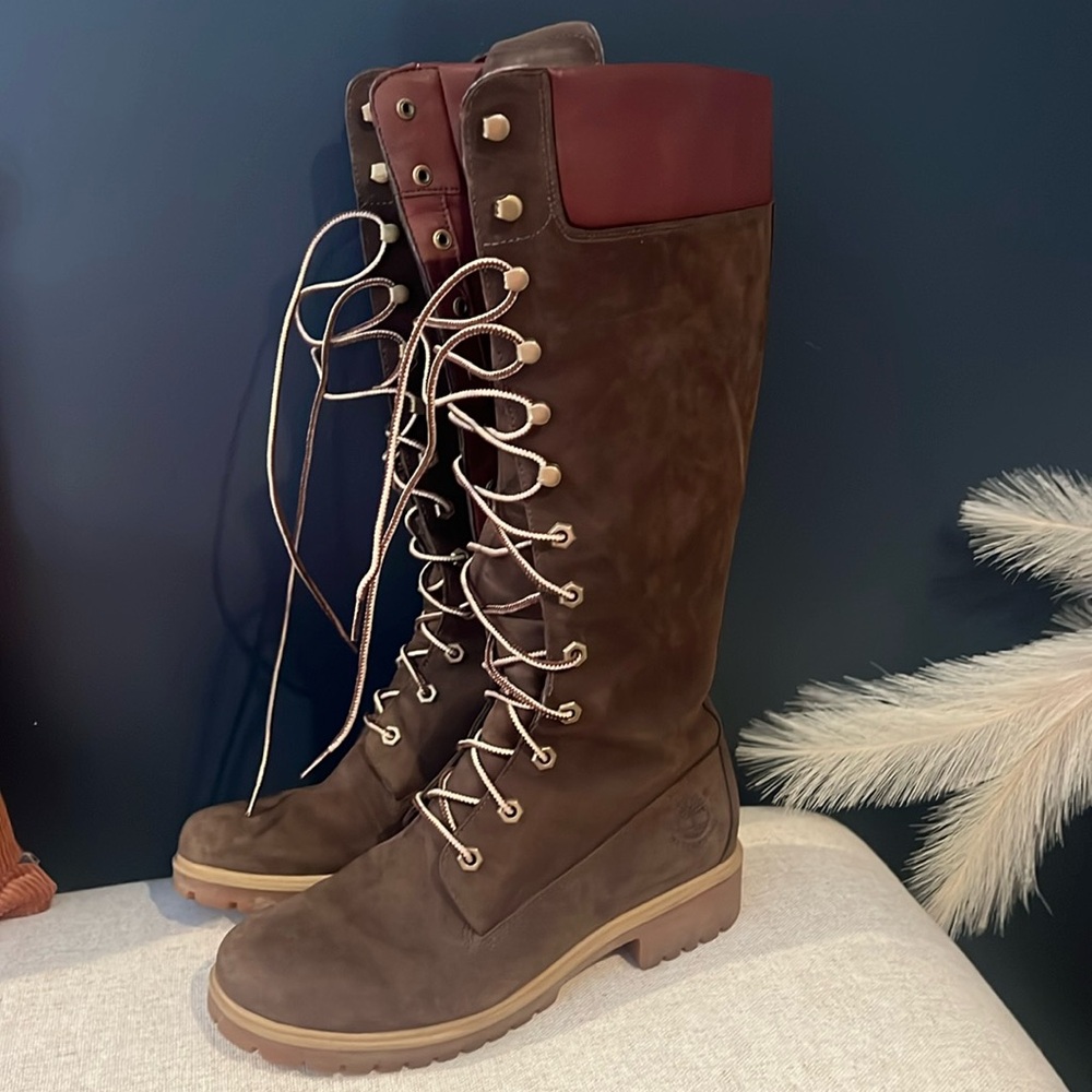 Women’s Tall Lace-up Timberlands